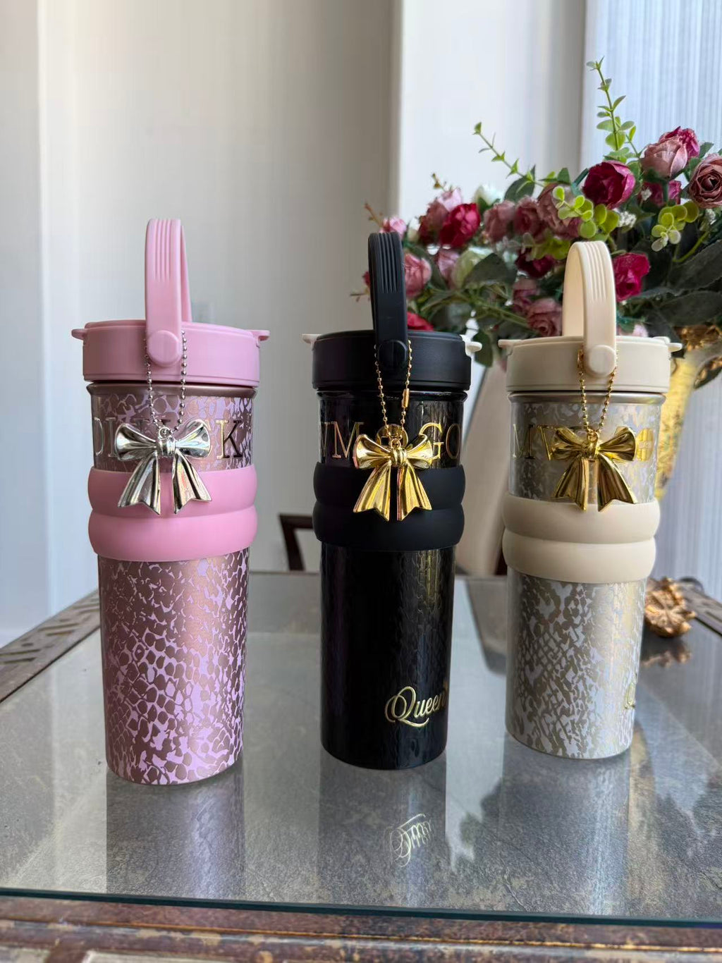 Stylish Insulated Tumbler Gift Set with Carry Handle & Charm