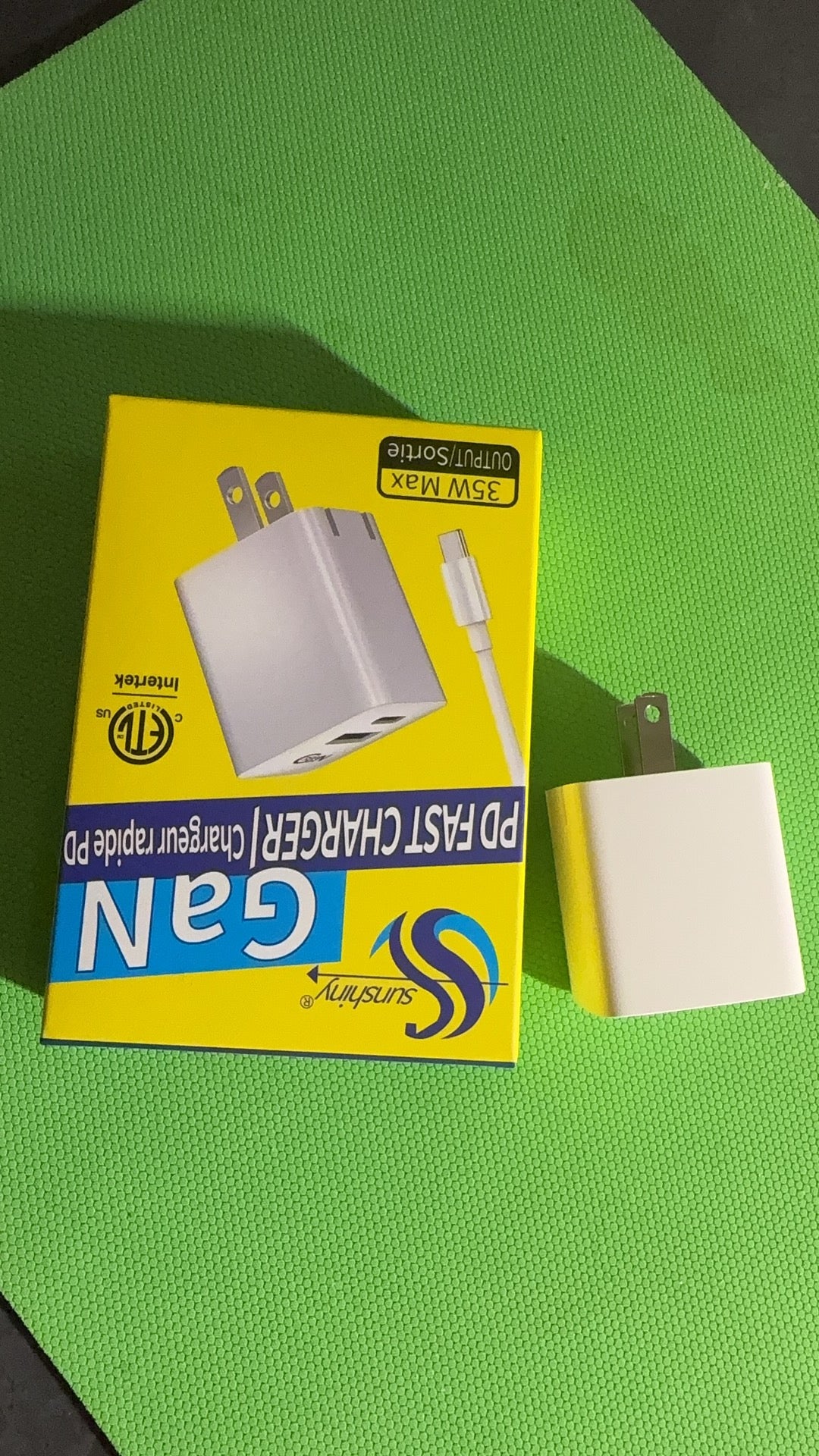 35W PD Fast Charger – Compact Foldable USB-C Wall Charger