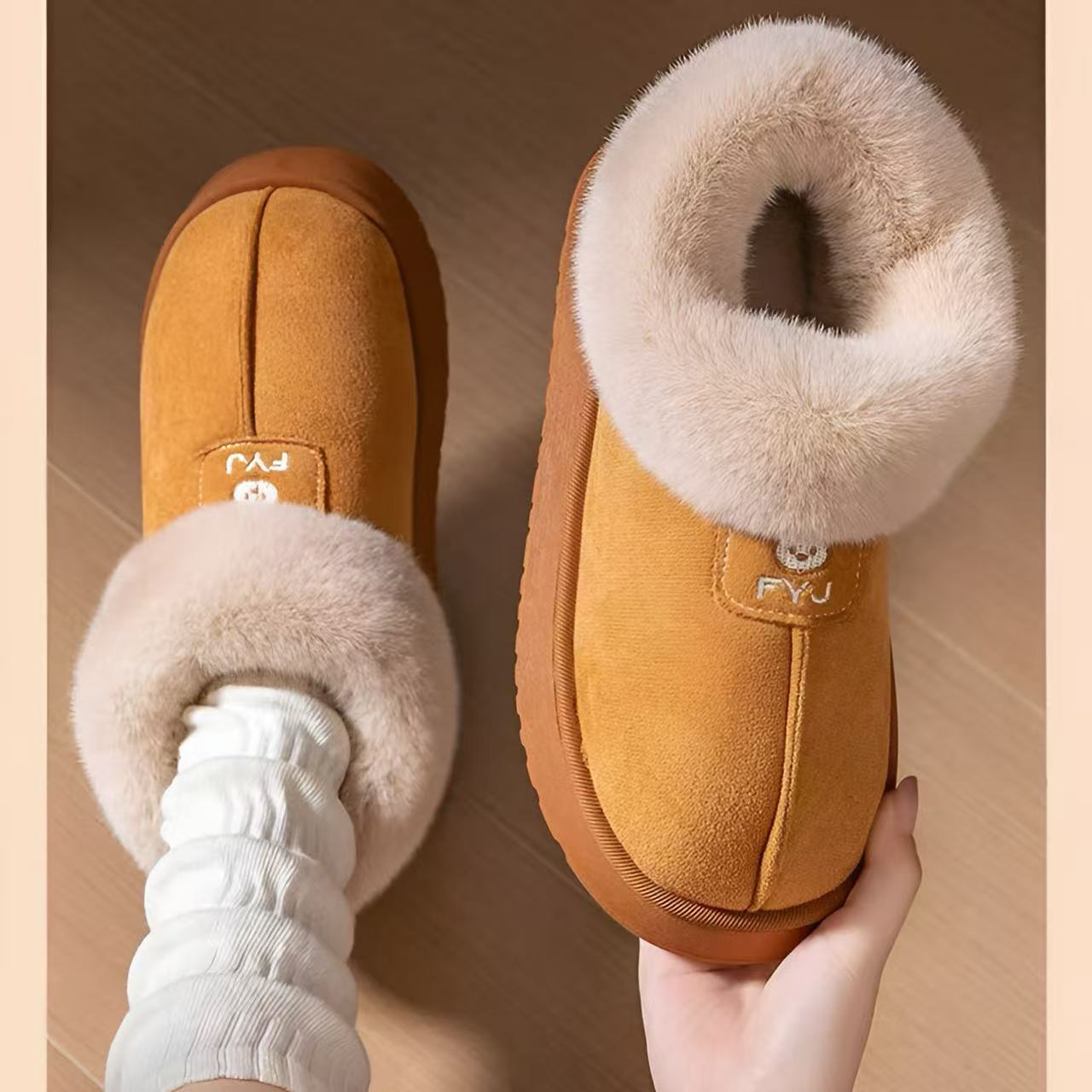 Women’s Cozy Faux Fur Lined Winter Slippers – Warm Indoor House Shoes